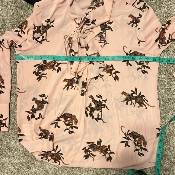 NWOT Ann Taylor Jungle Cat Blouse Size Large - Picture 10 of 10